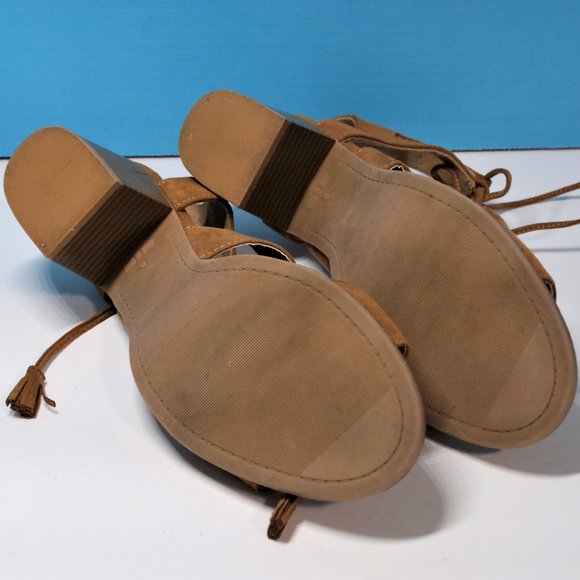 Old Navy- Light Brown faux Leather Suede Gladiator Tie Up Sandals Sz. 8 - Picture 4 of 4